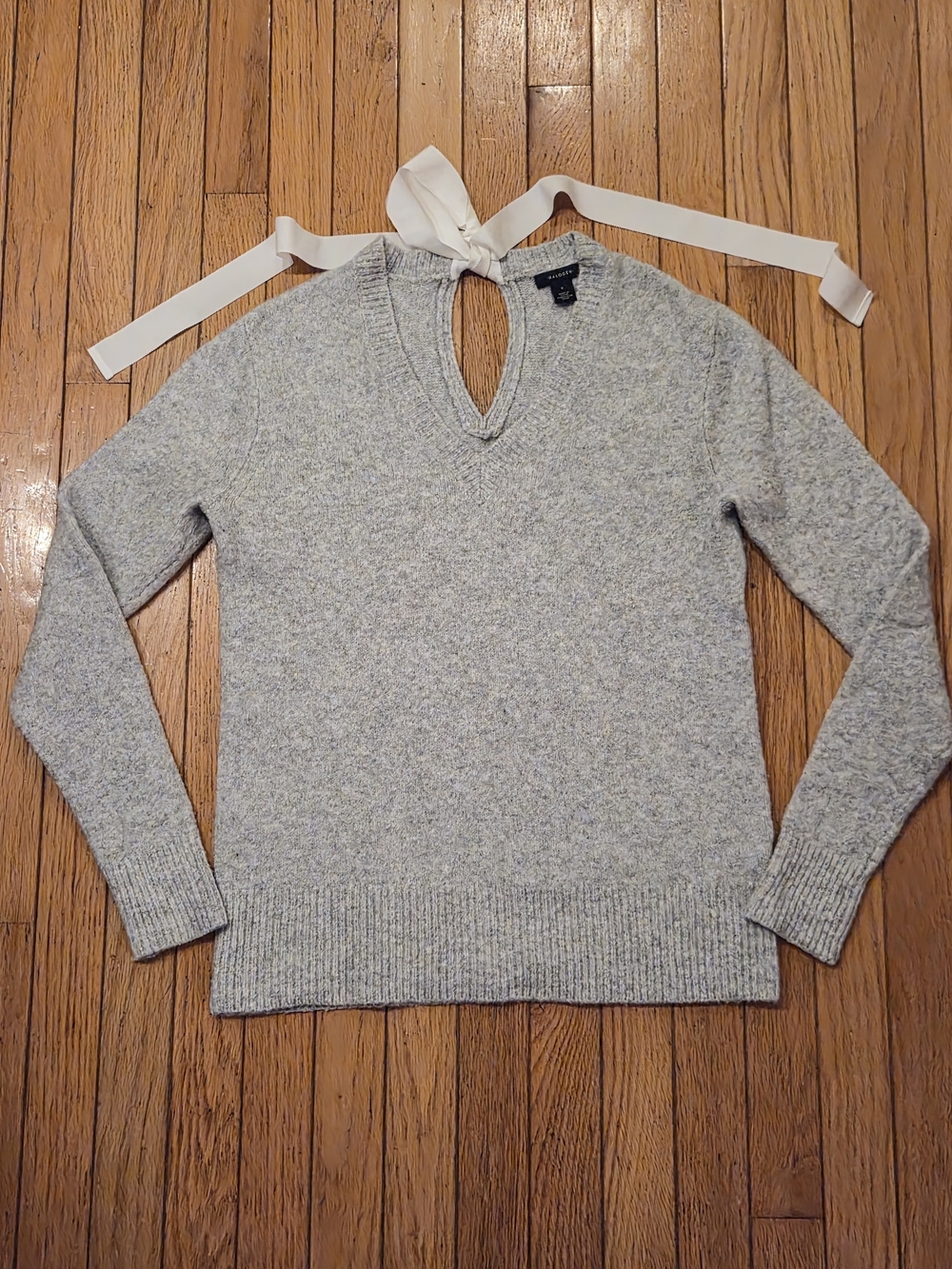 Halogen Grey Wool Blend Ribbon Tie Neck Keyhole V-Neck Knit Sweater Small